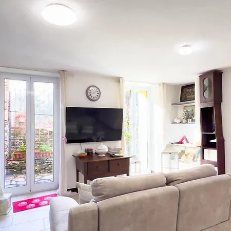 Rosa Βίλα Camogli