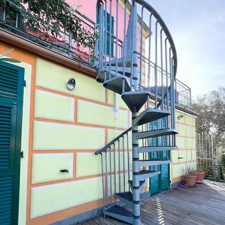 Rosa Villa Camogli